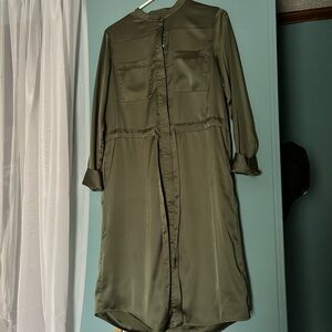 Banana Republic Green Long Sleeve Tie Front Dress